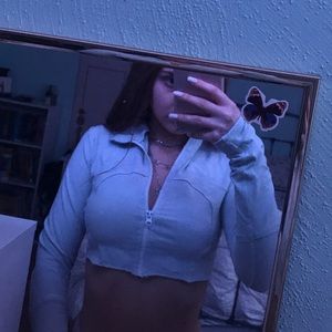 cropped lululemon zip up